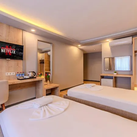 Evim Hotel 3*